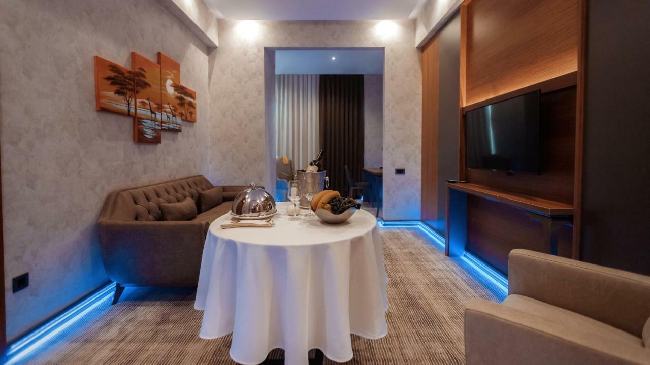 Midtown Otel